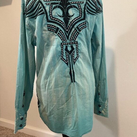 ROAR Signature - Picture 3 of 7